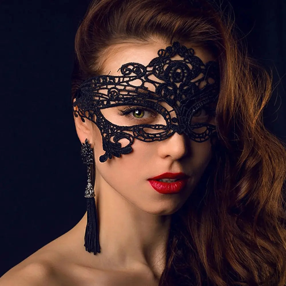 Black Lace Mask