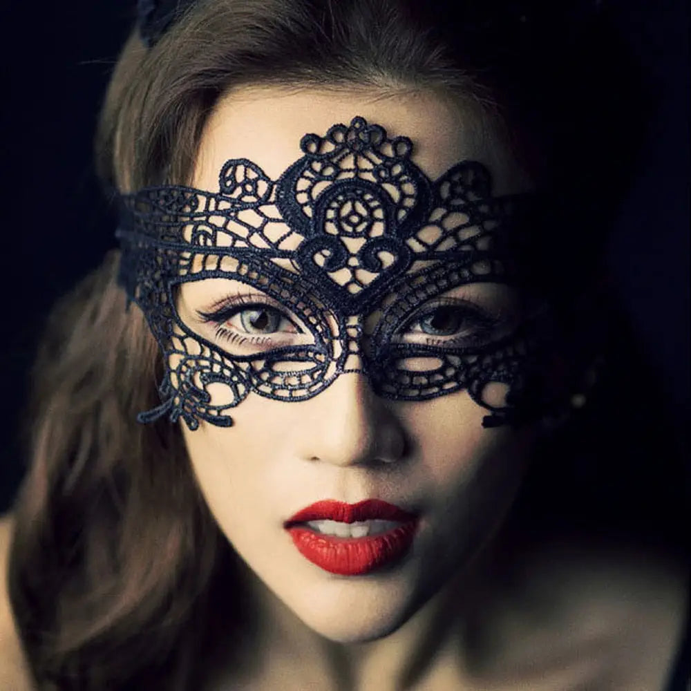 Black Lace Mask