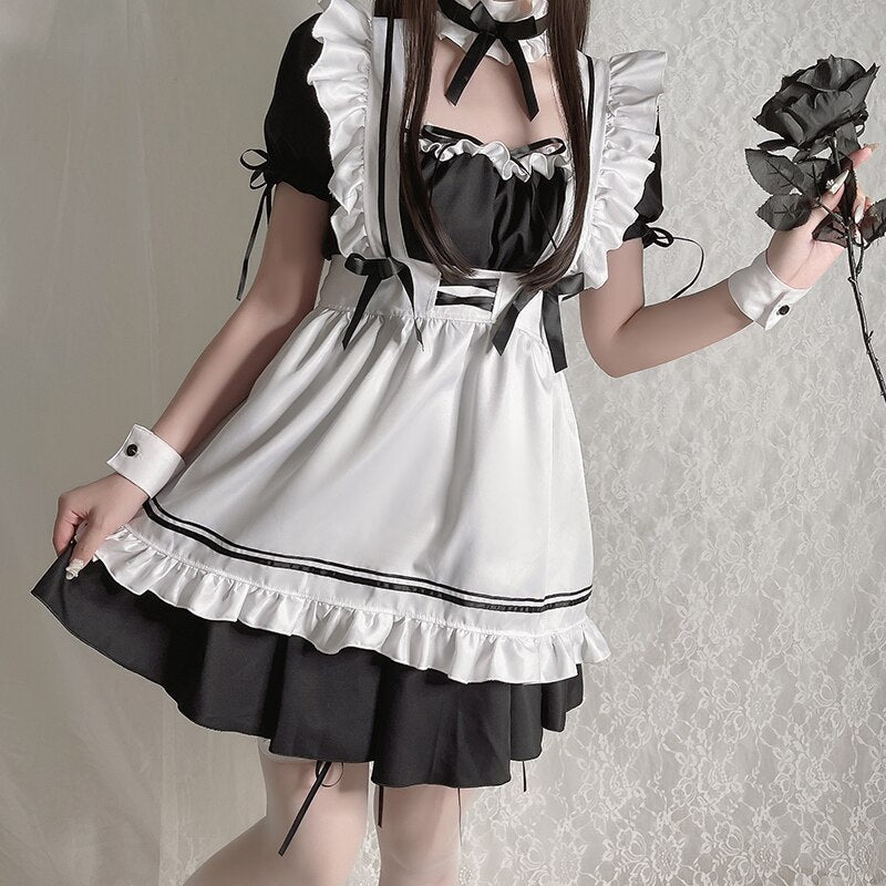 Cute Maid Outfit