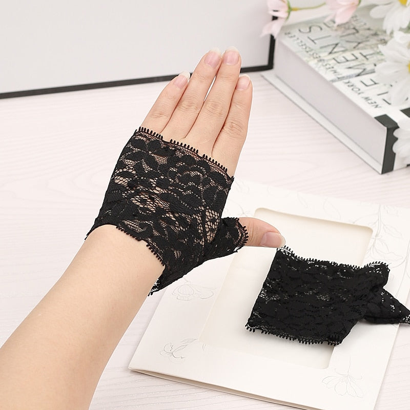 Lace Gloves For Women - Black 9CM / One Size