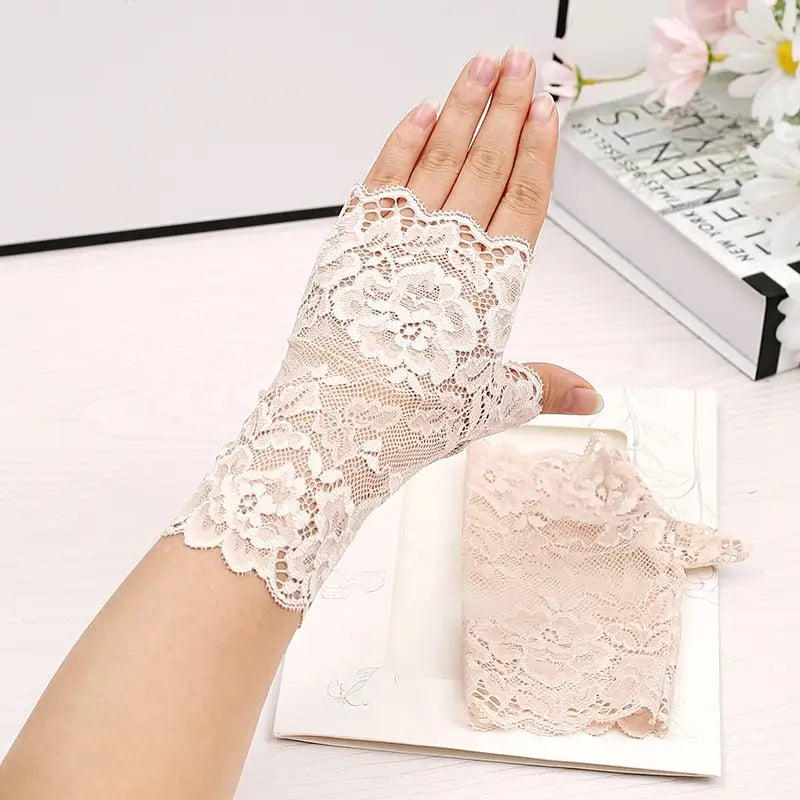 Lace Gloves For Women - Complexion 16CM / One Size