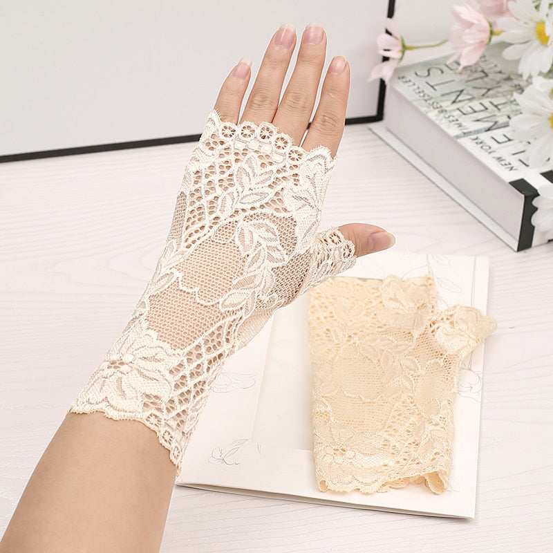 Lace Gloves For Women - Flesh colour 19CM / One Size