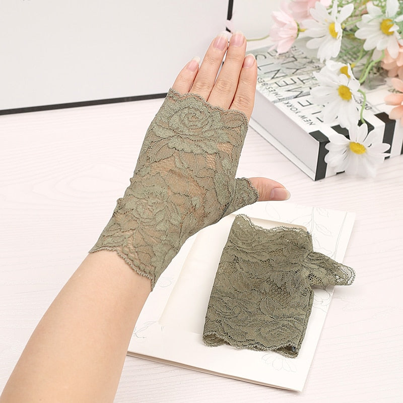 Lace Gloves For Women - Green 16CM / One Size