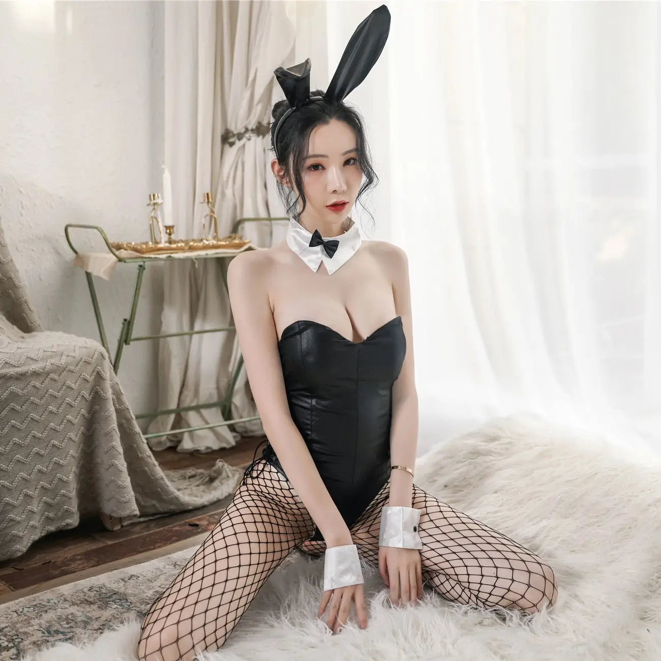 Playboy Colar Costume