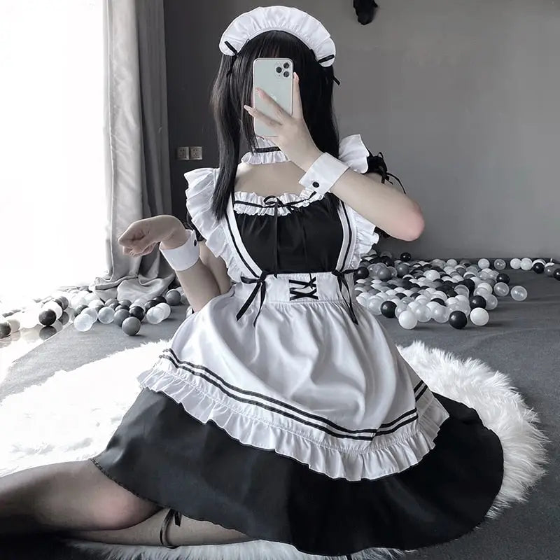 Sexy French Maid