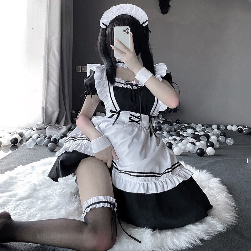 Sexy French Maid