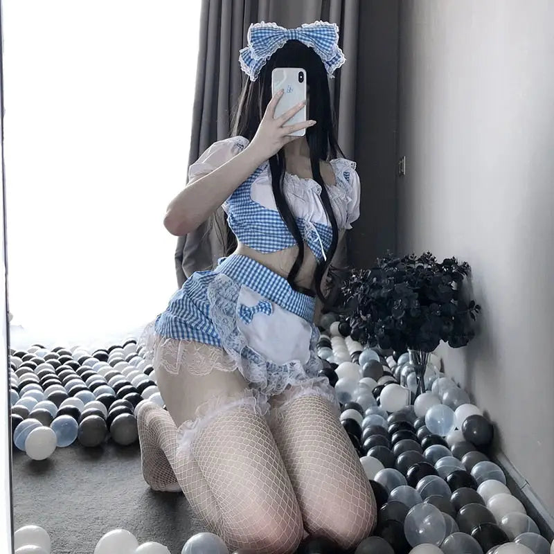 Sexy Maid Cosplay